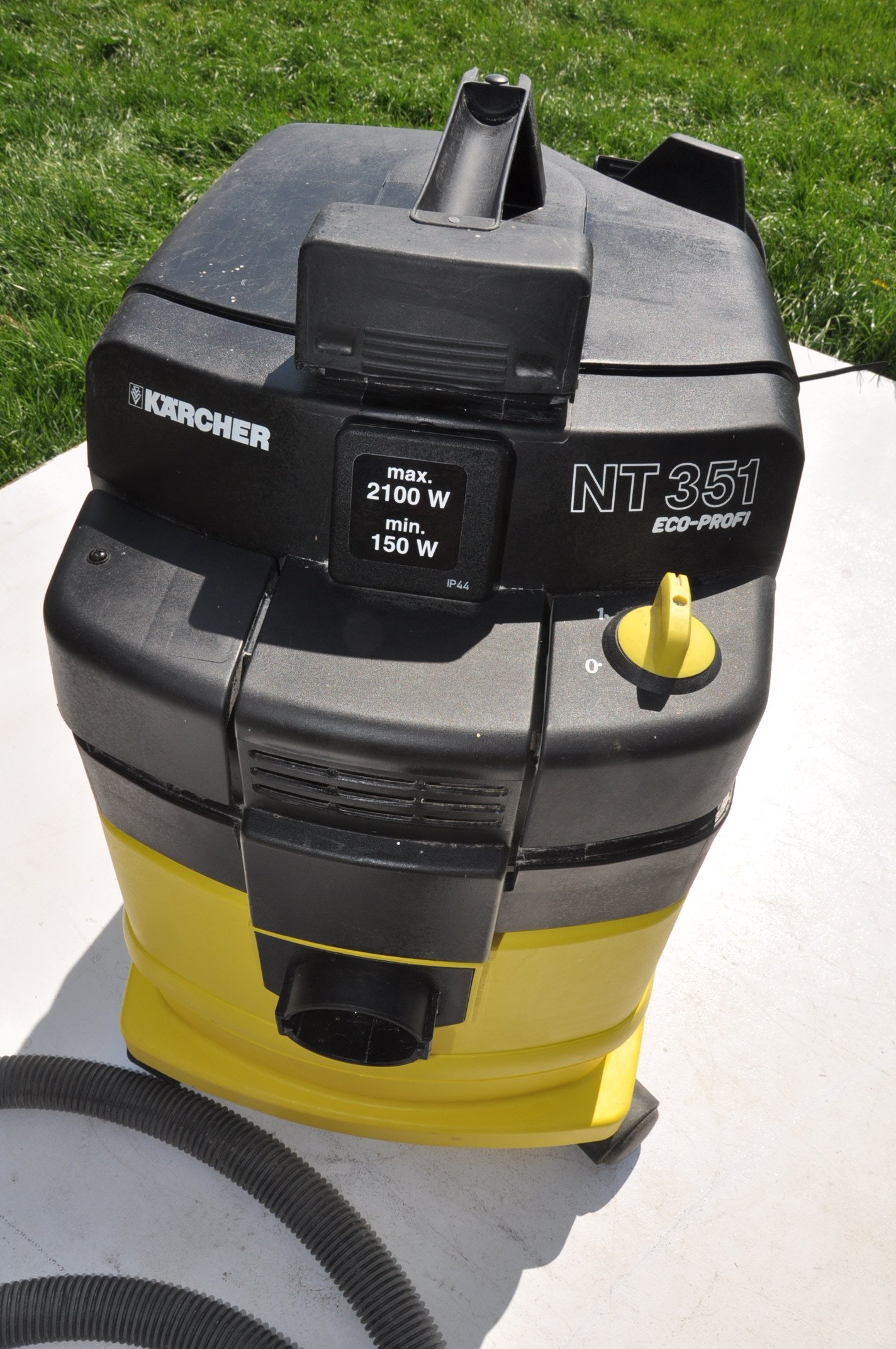 ODKURZACZ PRZEMYSŁOWY KARCHER NT 351 ECO DO ŻYRAFY 7330731402