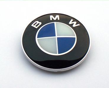 Мм e. Значок БМВ e30. BMW e34 значок. BMW e46 знак BMW. Новый шильдик БМВ.