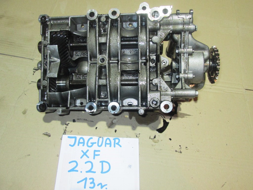 Масляный насос Jaguar XF 2.2 D 13R.