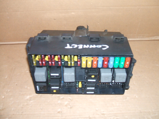 FORD CONNECT КОРОБКА ЗАПОБІЖНИКІВ