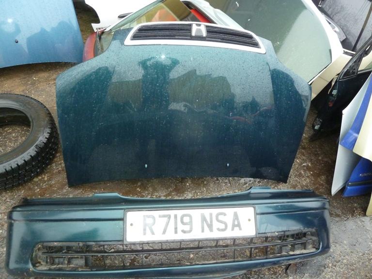 Honda Shuttle Shutle zderzak przód przedni używany