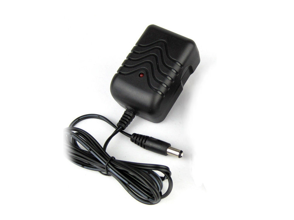 Sad06 ru 82 сетевой. Baofeng UV-5r зарядка. Desktop Charger Baofeng. Зарядное устройство для Baofeng UV-82 купить многоместное.