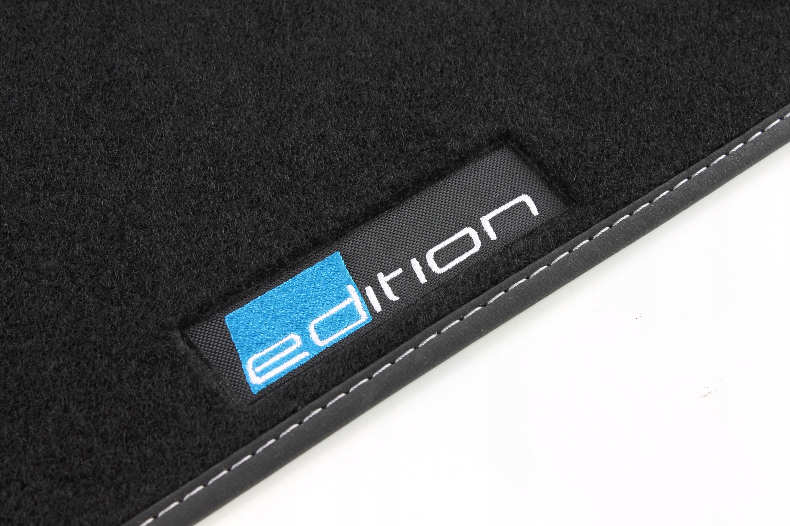 VW Passat B6 B7 2005-2014 килимки логотип CARMAT