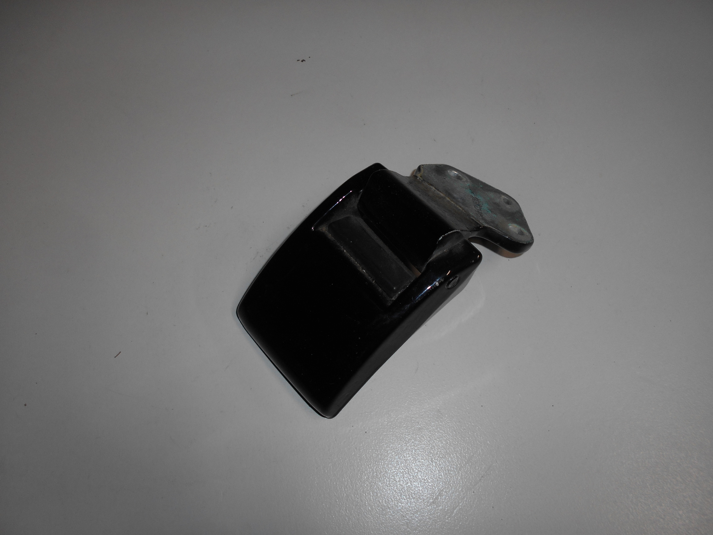 ZAWIAS DRZWI SKRZYDEŁKOWYCH VW T5 7H0827151