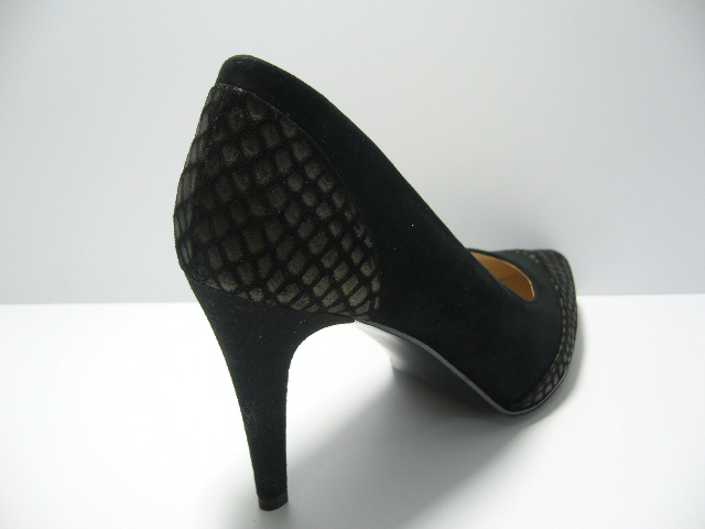 CZÓŁENKA GAMIS 35 CZARNE ZŁOTA ŁUSKA SKÓRA SZPILK Model 1835