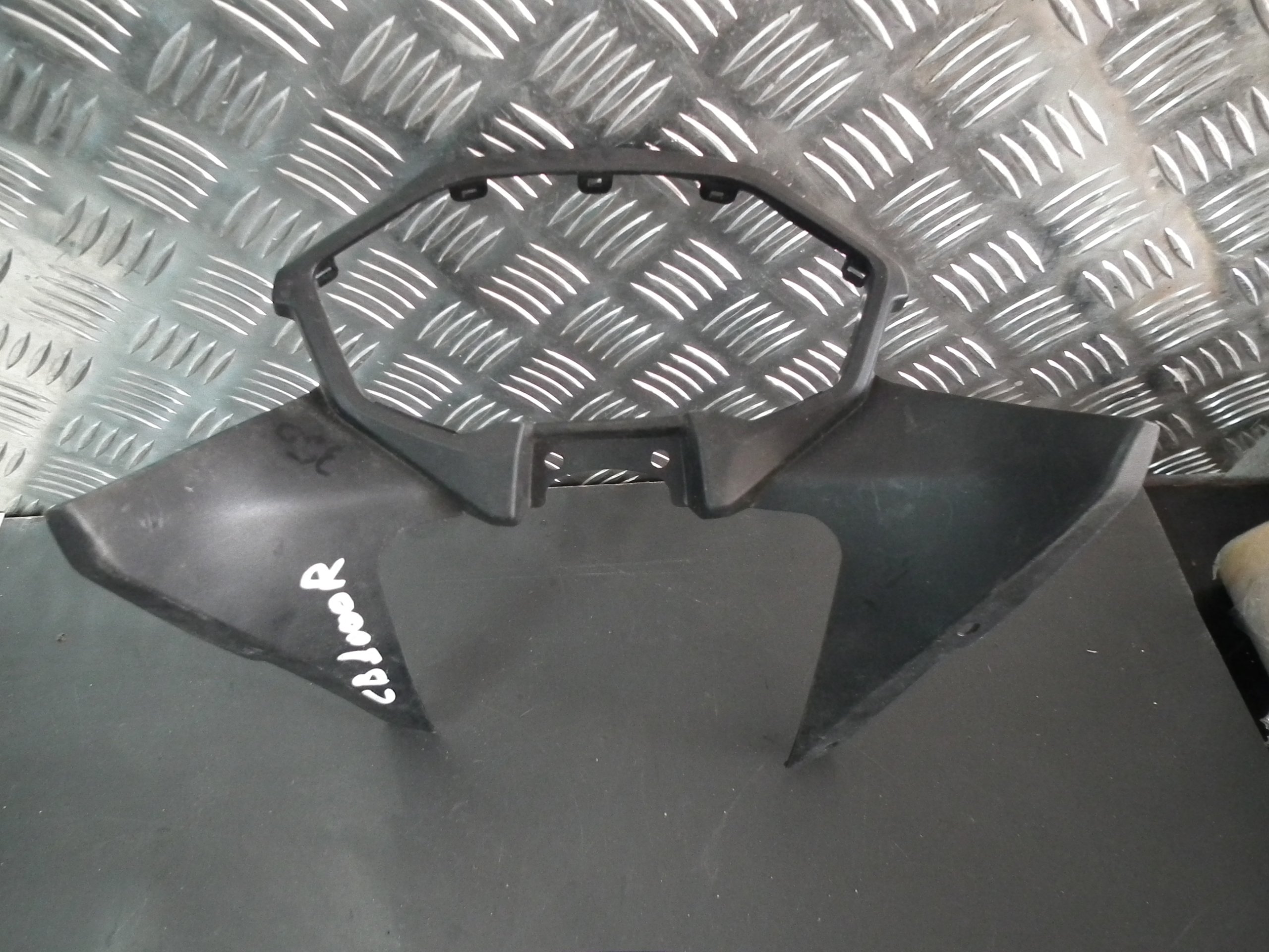 HONDA CB 600F HORNET WYPEŁNIENIE ZEGARÓW PLASTIK