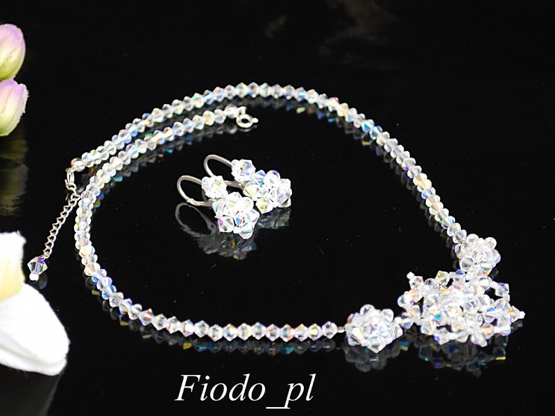 KOLIA ŚLUBNA Z KWIATEM OPALIZUJĄCA SWAROVSKI Płeć kobieta