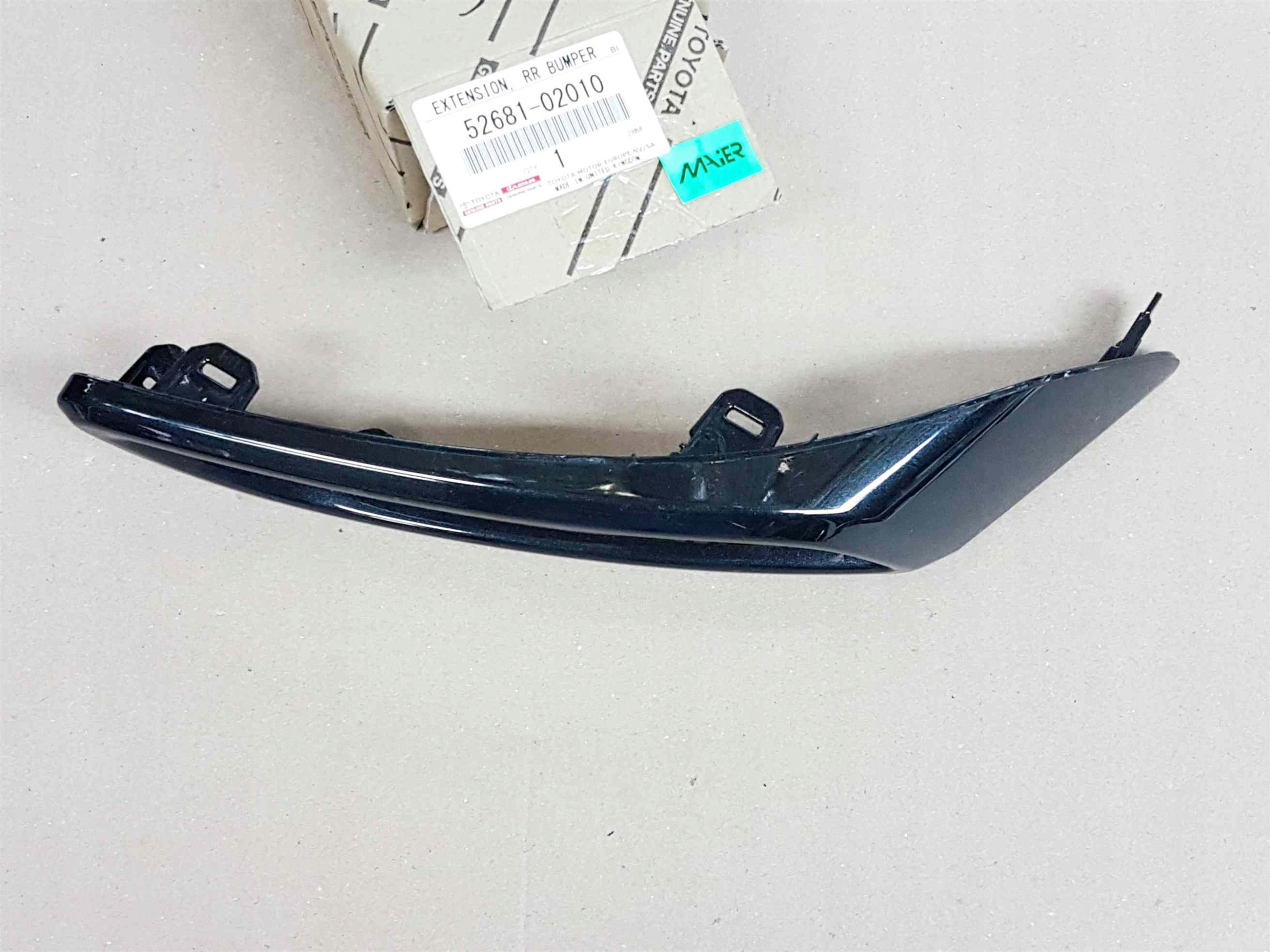 AURIS II 15 18 OSLONA RAMKA ODBLASK ZDERZAKA TYL P Car type Passenger cars