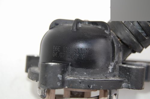 AUDI REGULATOR PLYNU CHLODZACEGO 06E121111 Producent części Audi OE