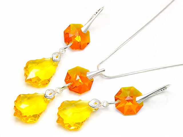 

Srebrny Komplet Swarovski + Łańcuszek + Pudełko