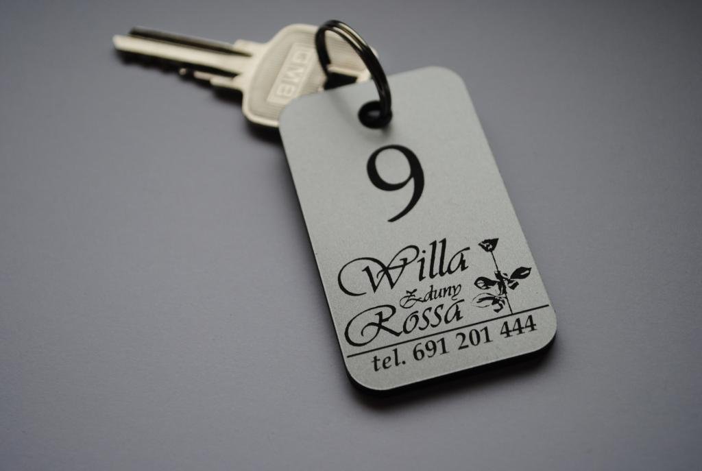 Breloki do kluczy Hotel Basen Fitnes Szkoła Grawer Liczba sztuk w ofercie 1 szt.