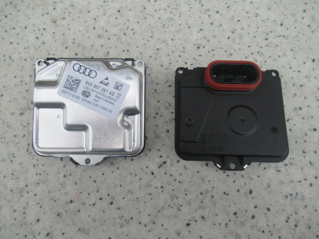 AUDI PRZETWORNICA LED 8V0907397AD NOWA