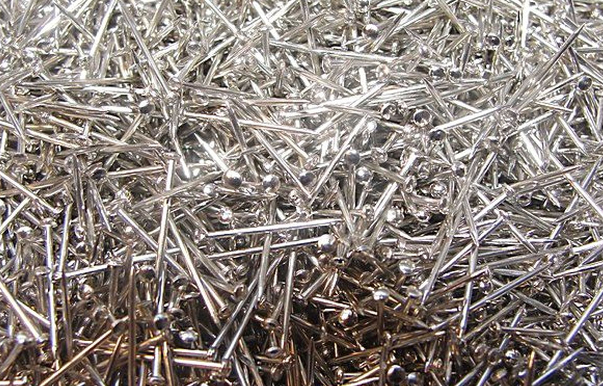 Špendlíky krátké 0,67 x 13 0,5 kg