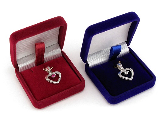 SREBRNY wisiorek, łańcuszek, naszyjnik SERCE z kam Kamień Cyrkonia Rubin Szafir