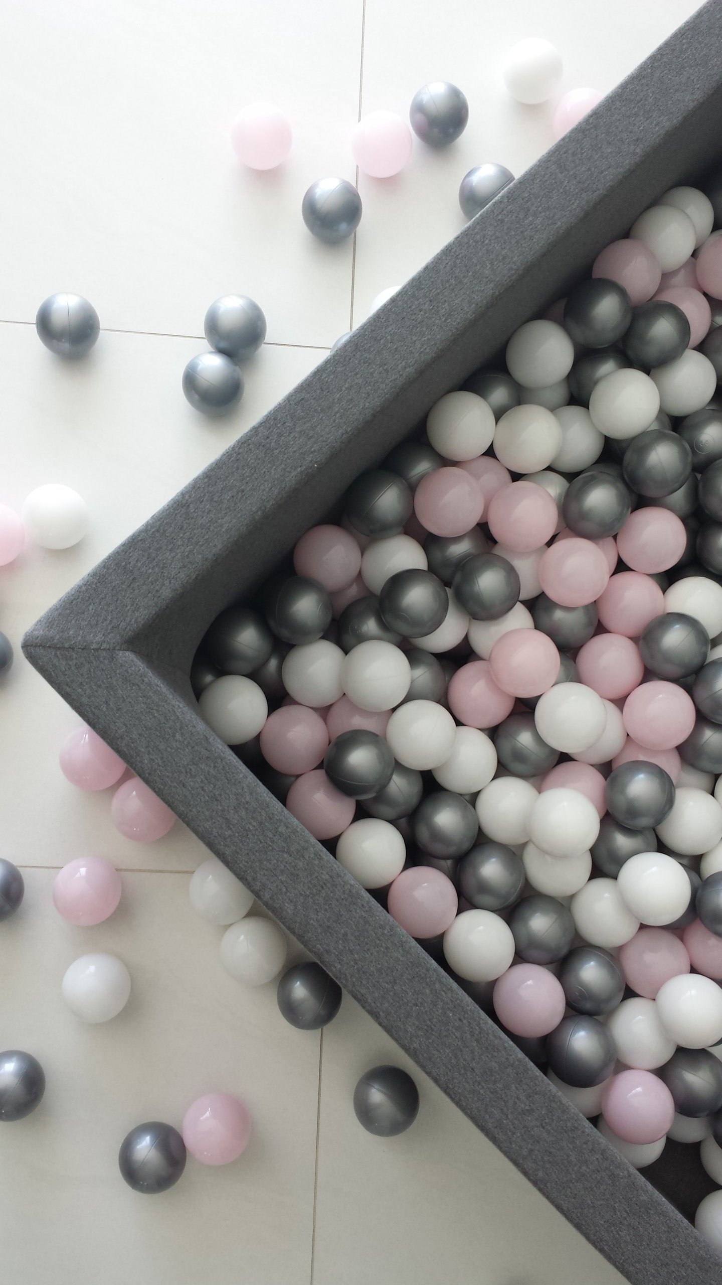 Suchy basen z piłeczkami 400 PIŁEK DUŻY KWADRAT Certyfikaty, opinie, atesty CE EN 71