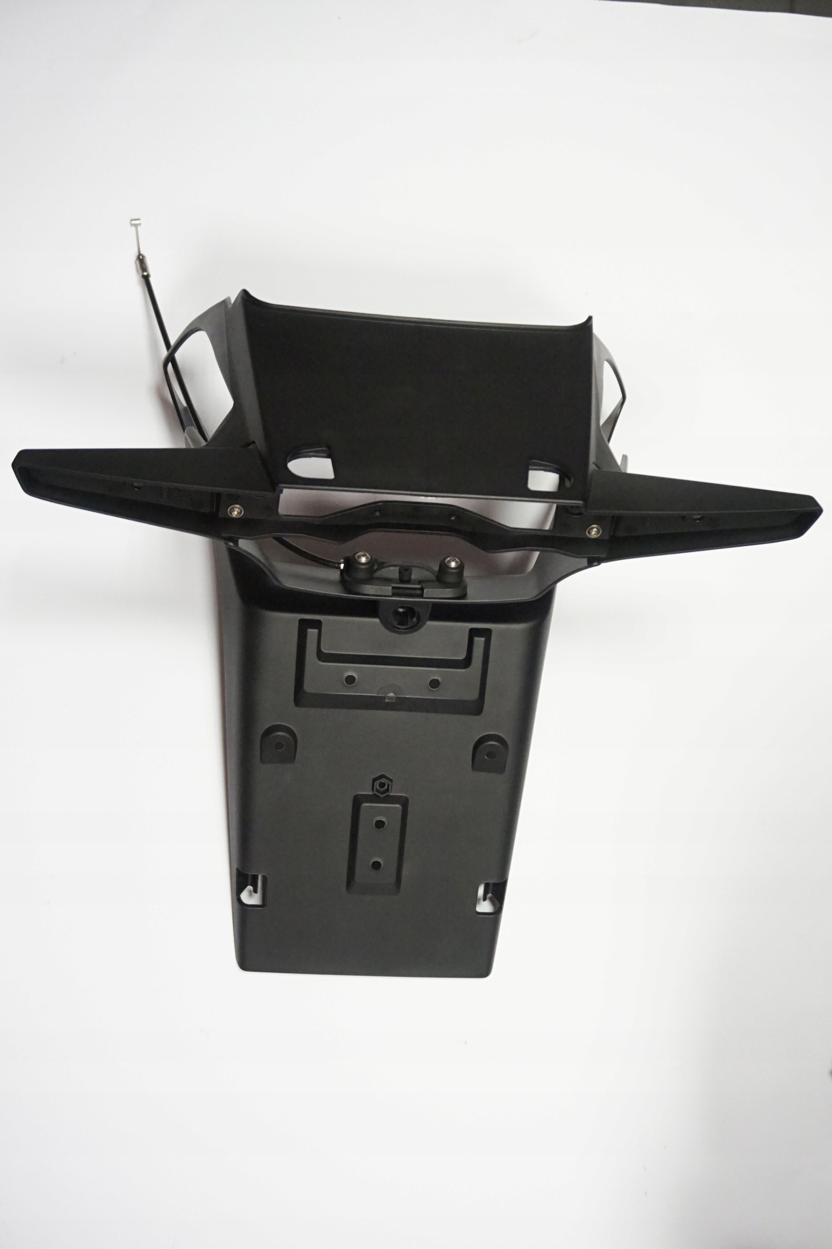 7682758 - Bmw K26 R1200 RT брызговик задний щиток Рег.