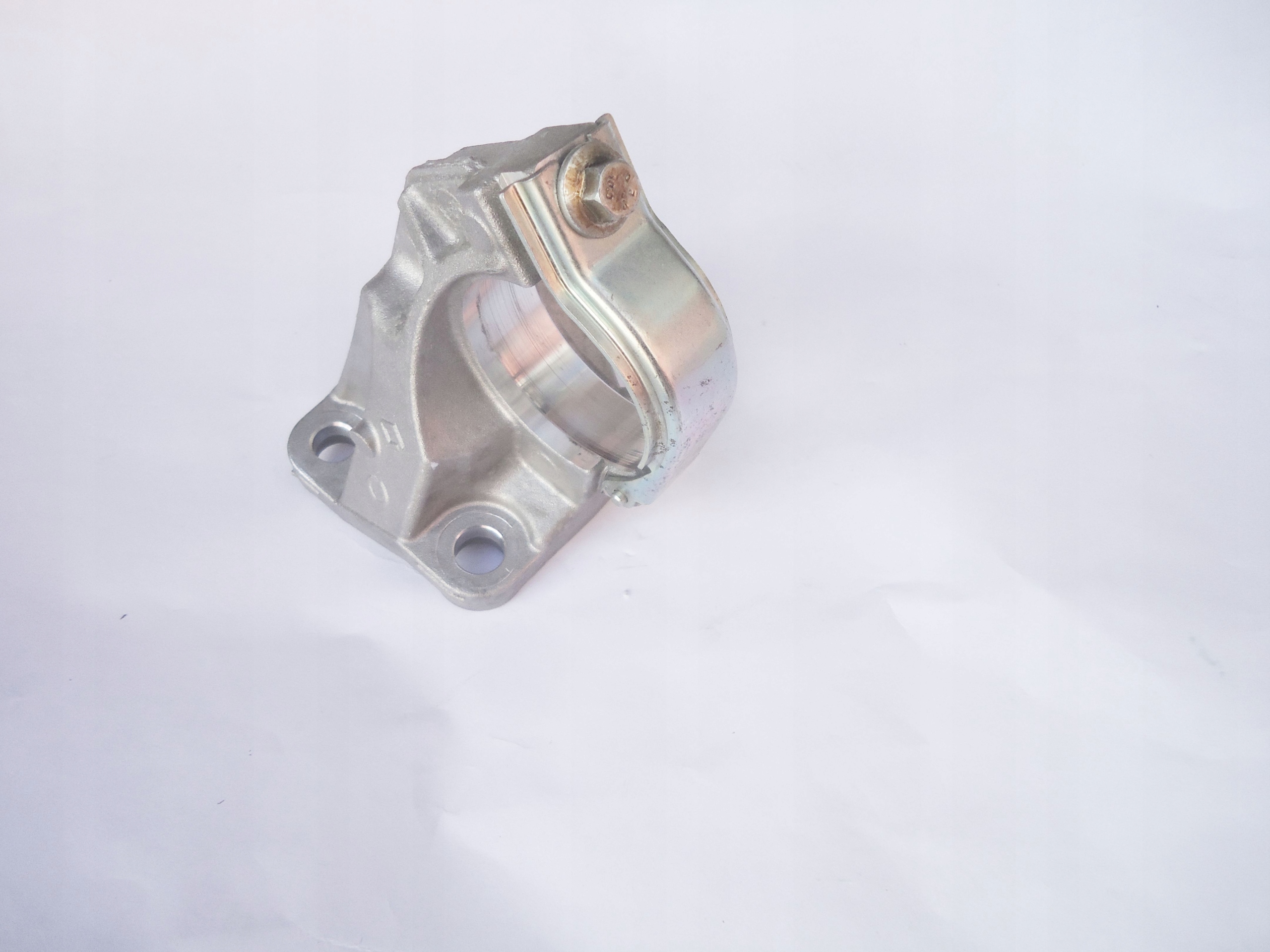 397744471R - RENAULT MEGANE IV 1,6 DCI ОПОРА ПІВОСІ ОРИГІНАЛ