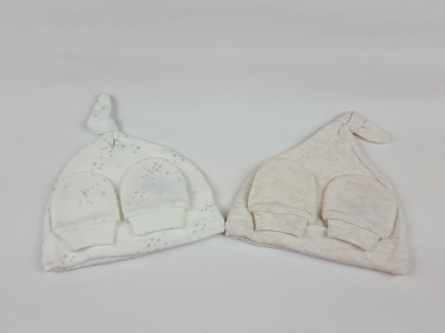 CZAPKA RĘKAWICZKI NIEDRAPKI 2-PAK GWIAZDKI PRIMARK Marka Primark