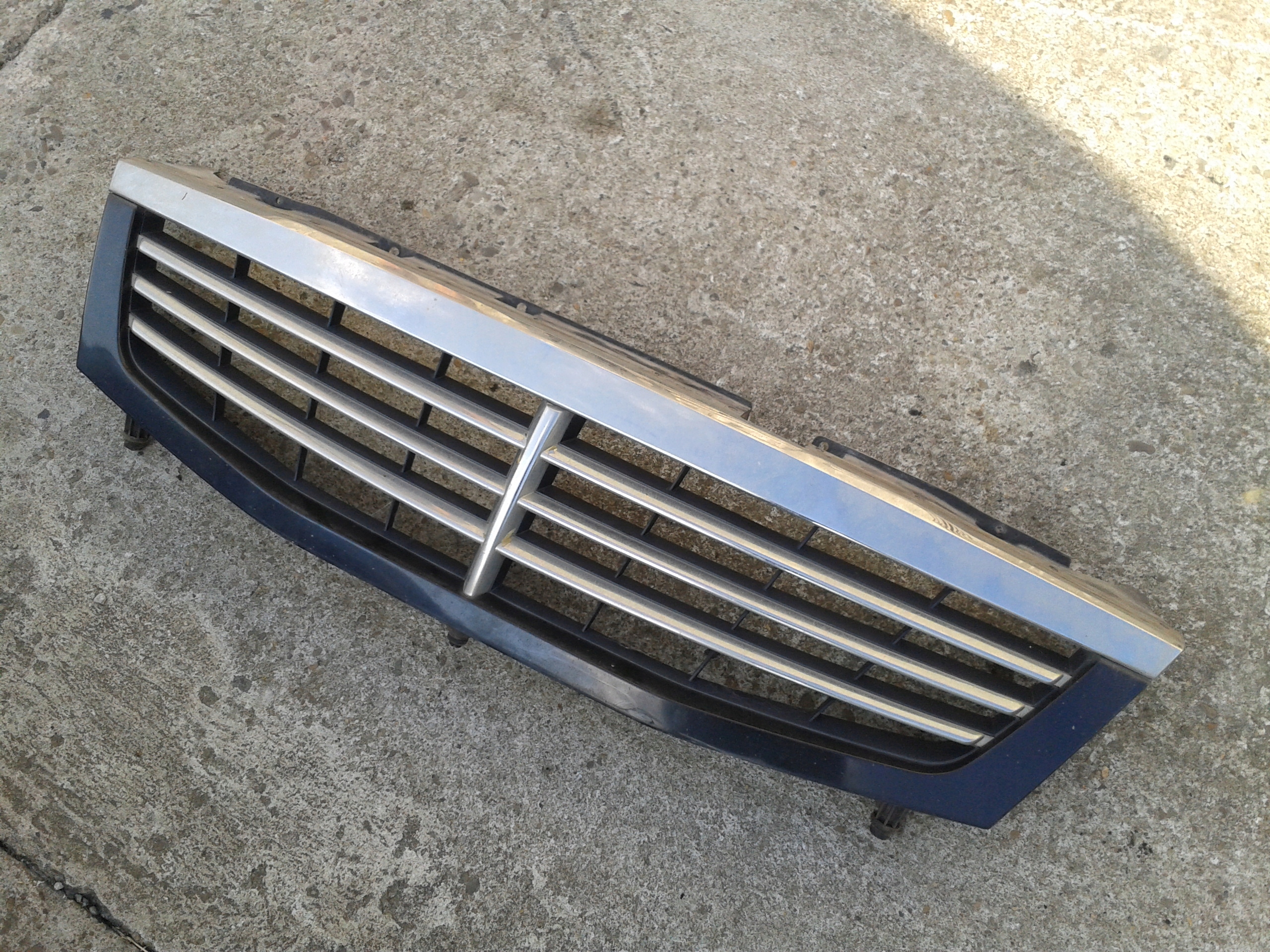 GRILL GRIL ATRAPA SSANGYONG REXTON Manufacturer other