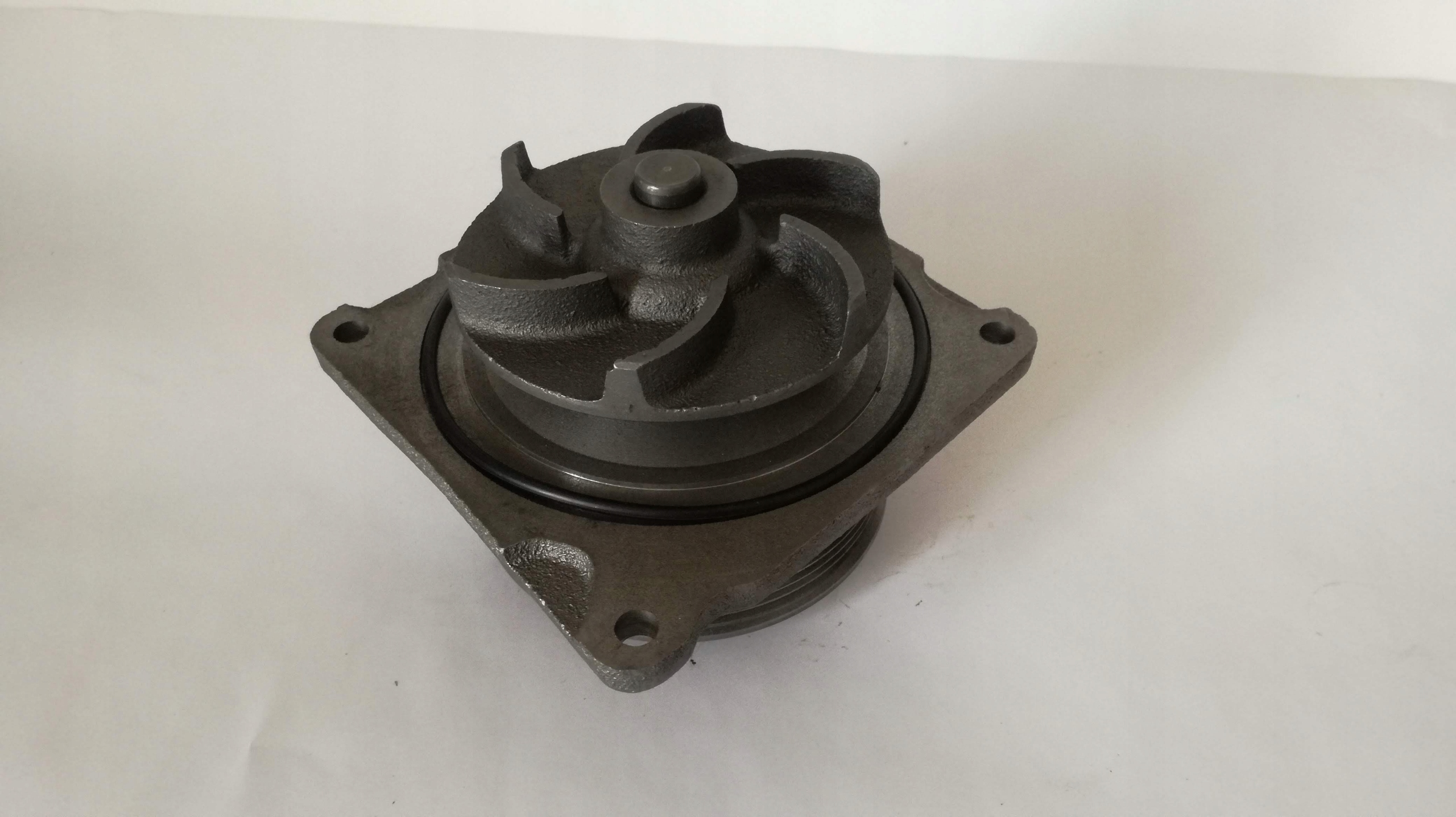 ВОДЯНОЙ НАСОС ДВИГАТЕЛЯ JCB 3CX 4CX 320/04542