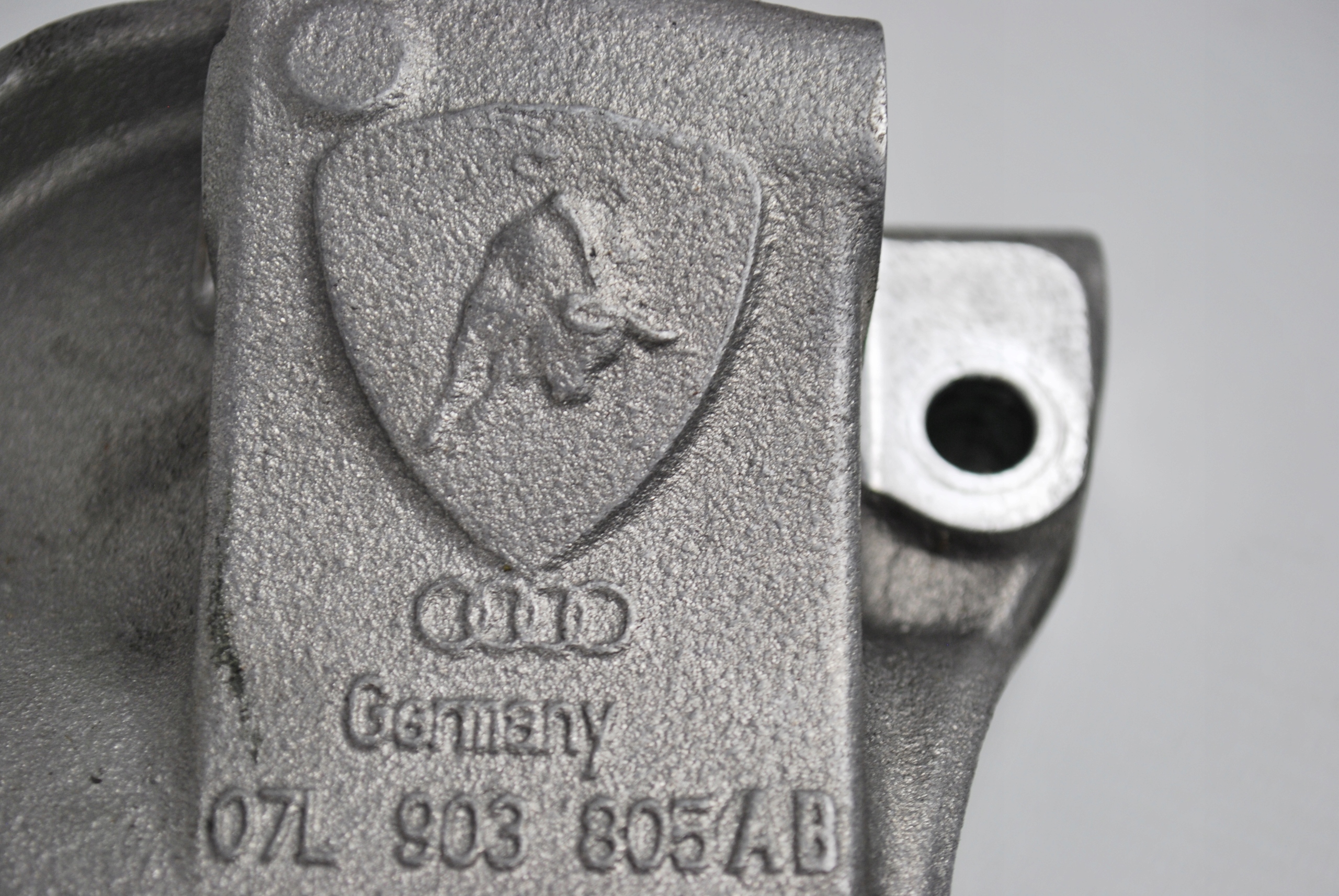 Lapa alternatora Audi R8 RS6 07L903805AB Part number 07L903805AB