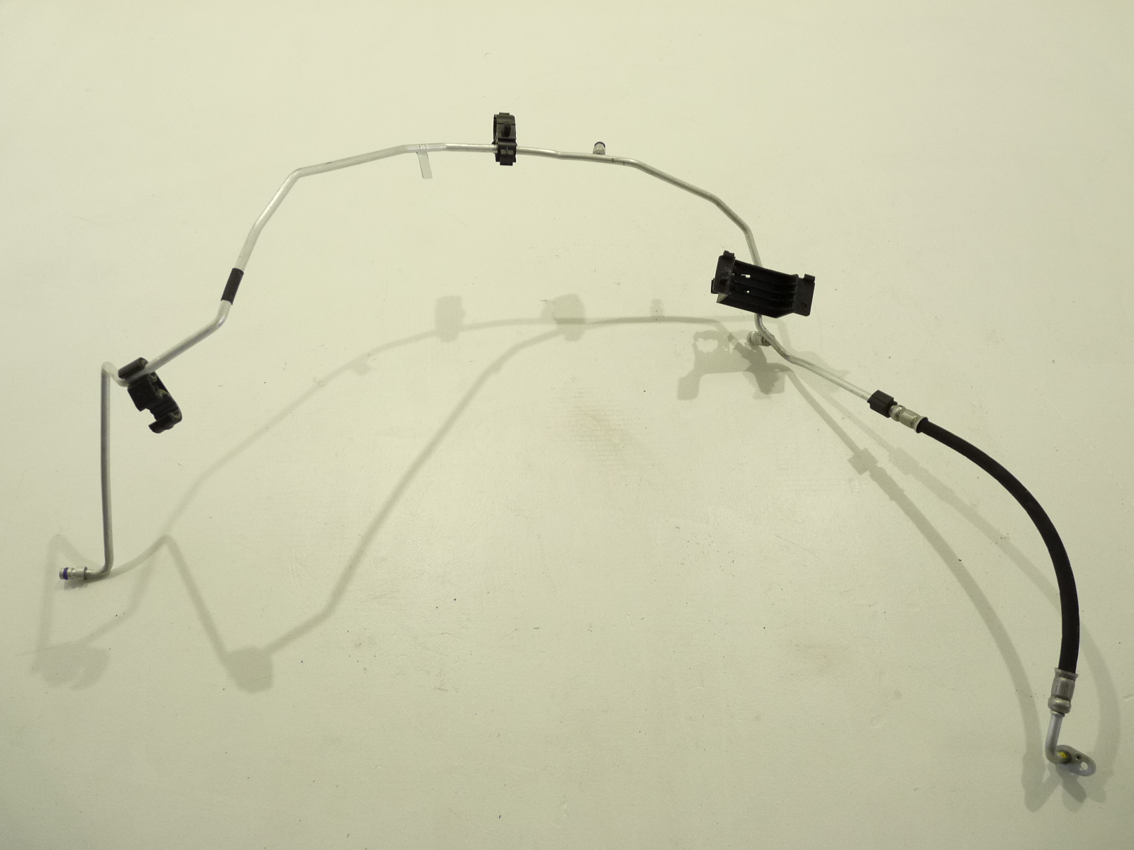 КАБЕЛЬ КОНДИЦИОНЕРА VW GOLF 7 5QE820741C