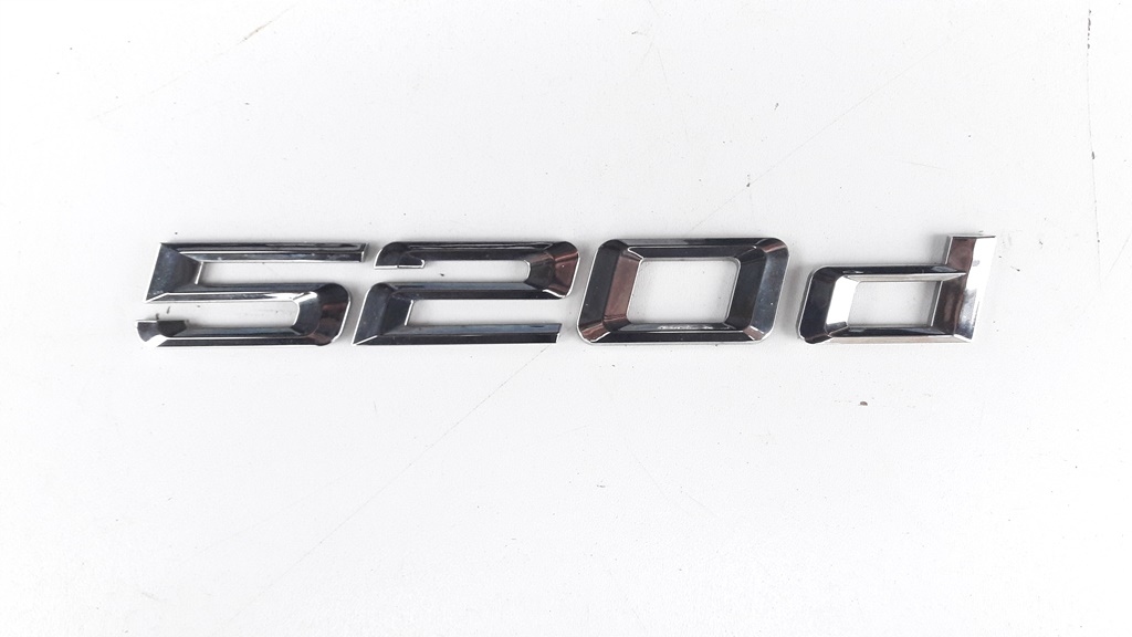 EMBLEMAT LOGO klapy BMW F10 520D ORYGINAŁ 7219542