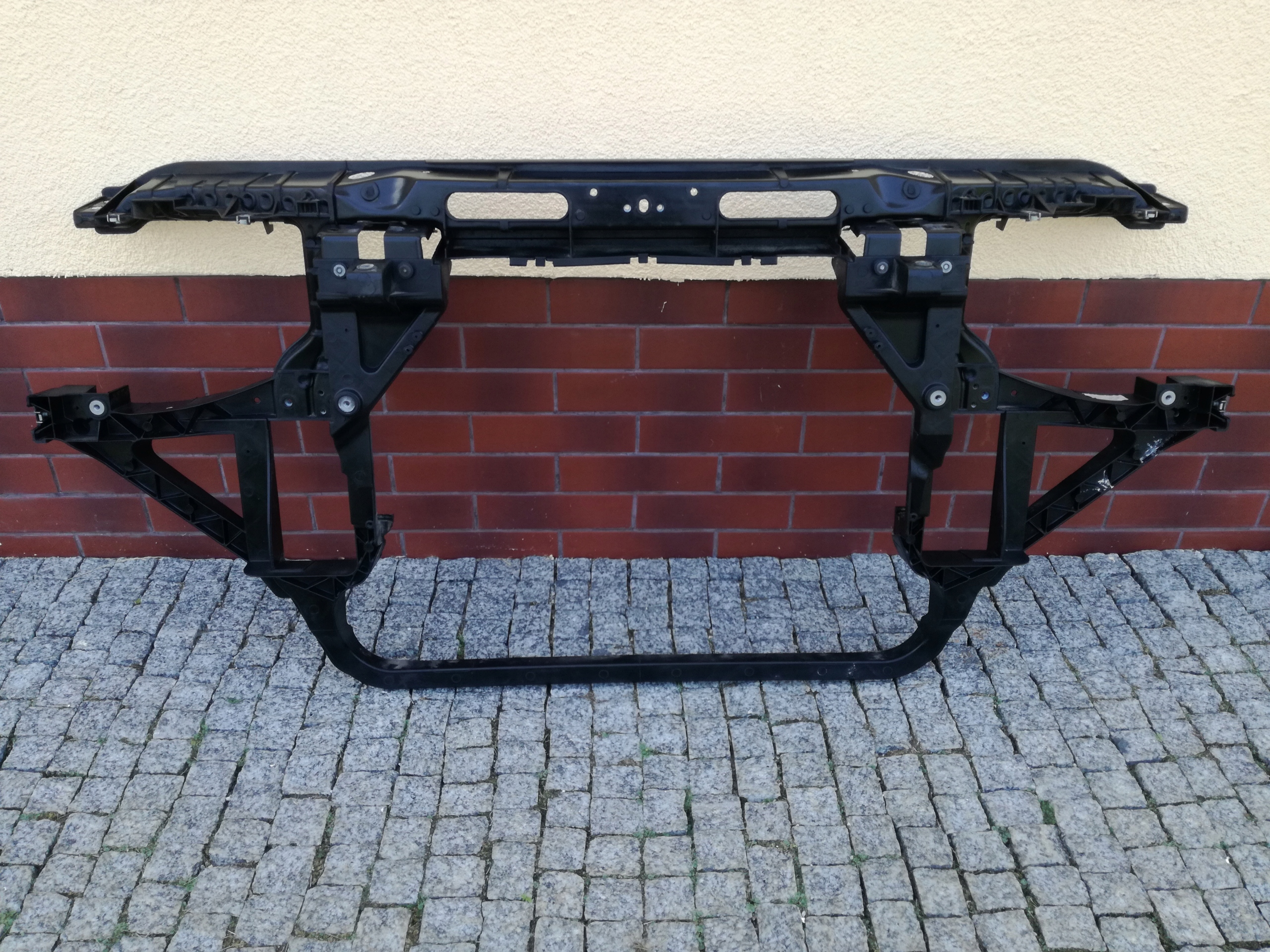 BMW X3 E83 PAS PRZEDNI WZMOCNIENIE CZOLOWE