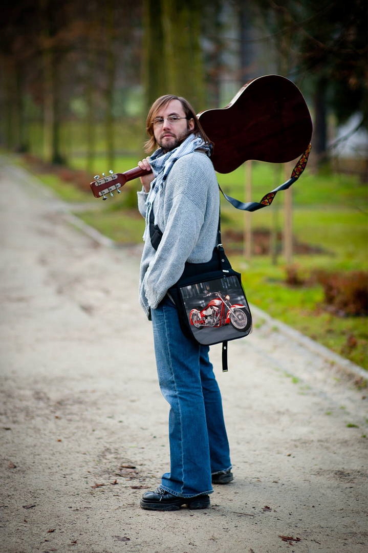 TORBA KLAPKA DUZA A4 MOTOR 21 WODOODPORNA POJEMNA Kolor wielokolorowy