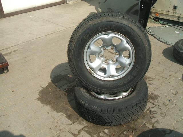 Terrano II обід колеса 235/70/16 Pirelli SCORPION