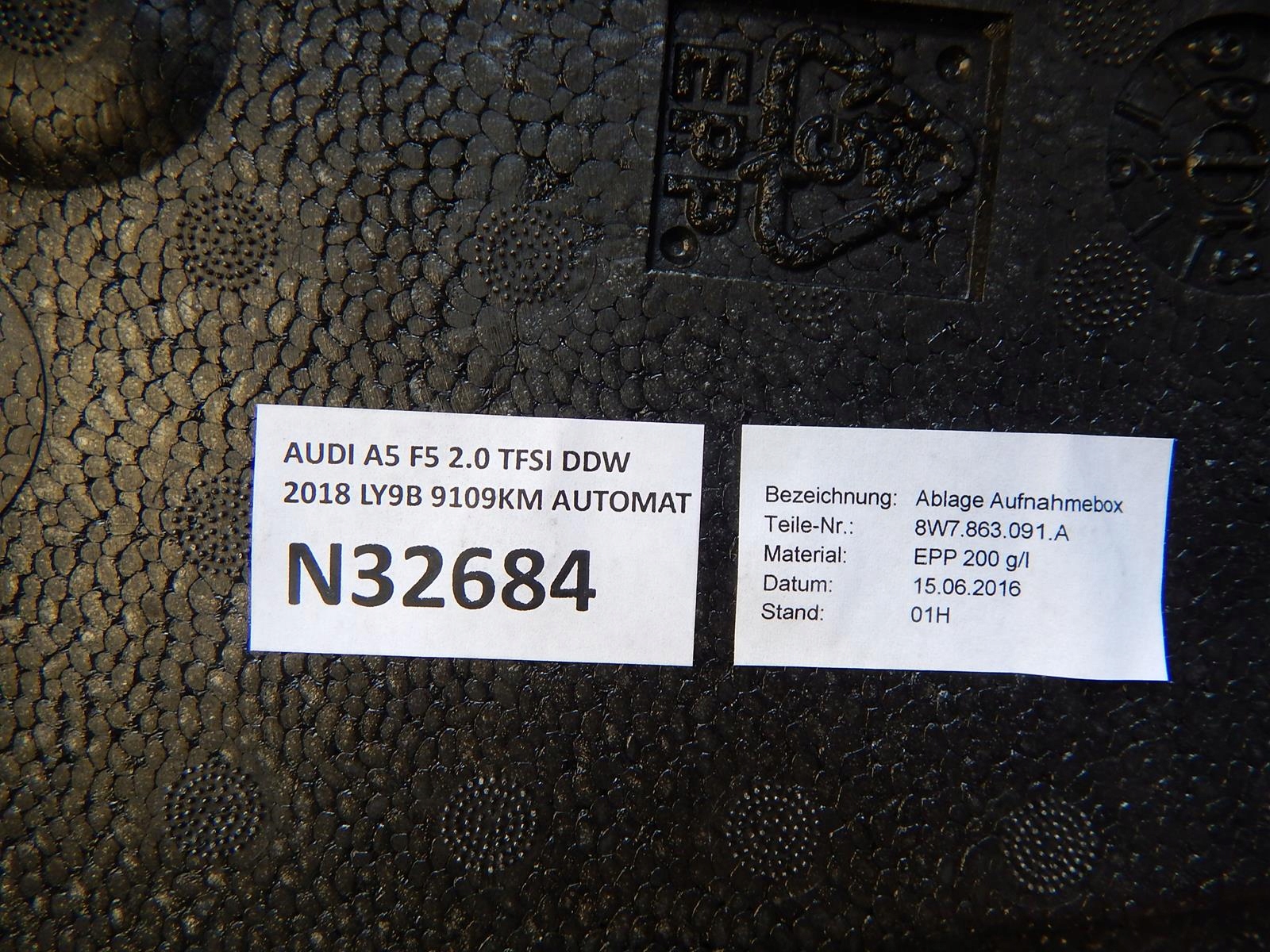 AUDI A5 F5 STYROPIAN BAGAŻNIKA 8W7863091A Numer katalogowy części 8W7863091A