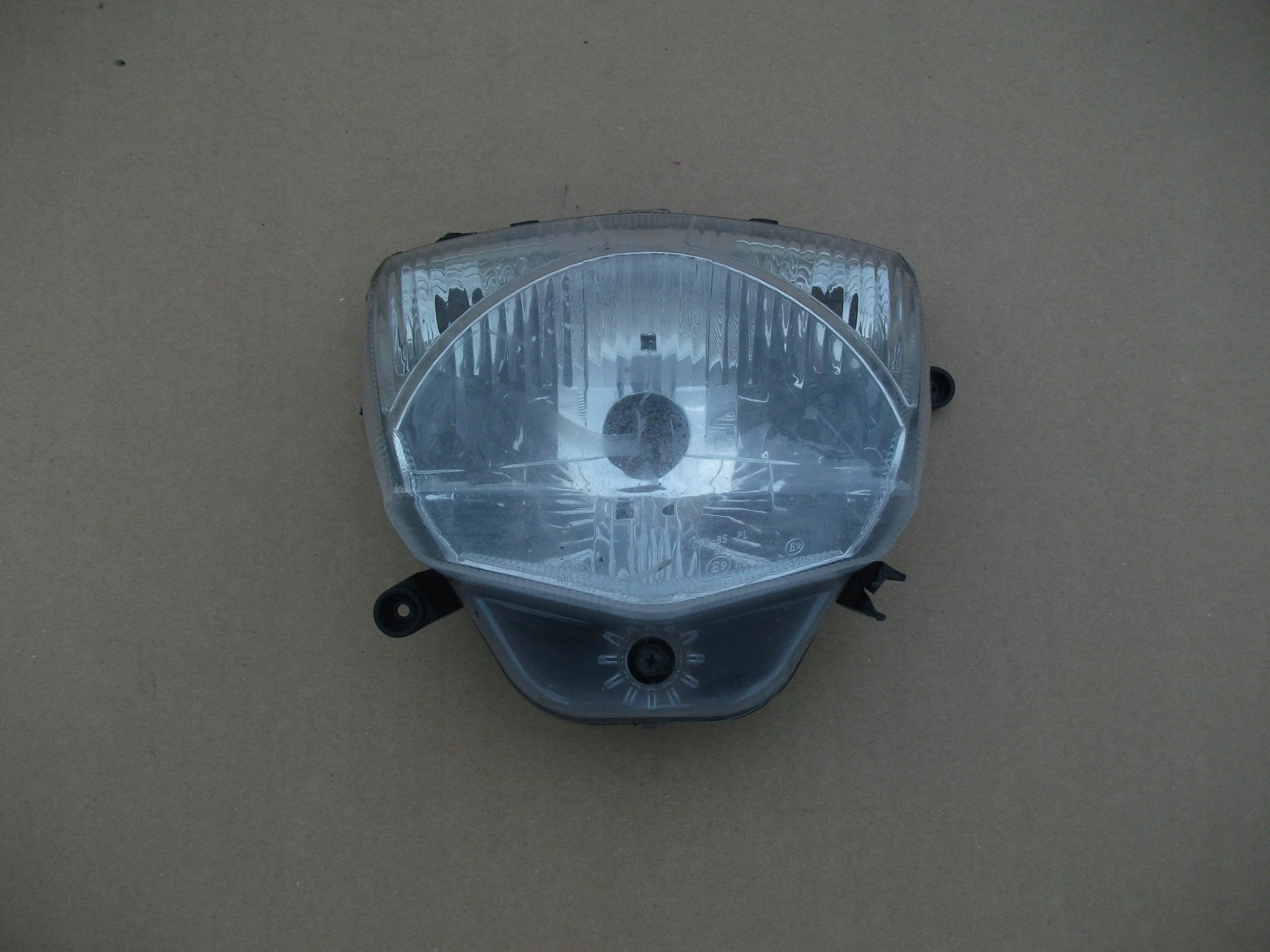 PEUGEOT VIVACITY 3 III 50 LAMPA PRZÓD REFLEKTOR