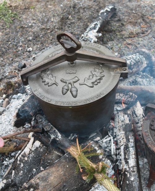 KOCIOŁEK ŻELIWNY MYŚLIWSKI 4L WYPALONY PRODUCENT Producent Gicor