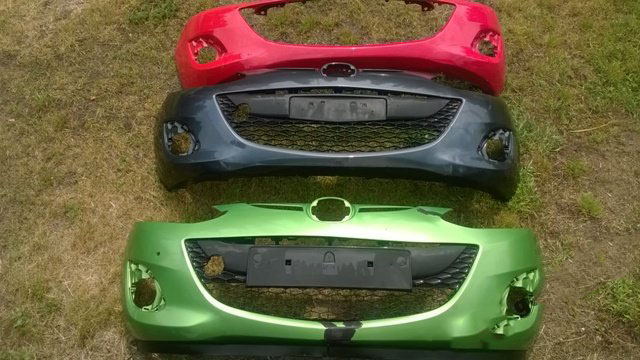 Mazda 2 lifting od 2011 2012 2013 przedni zderzak