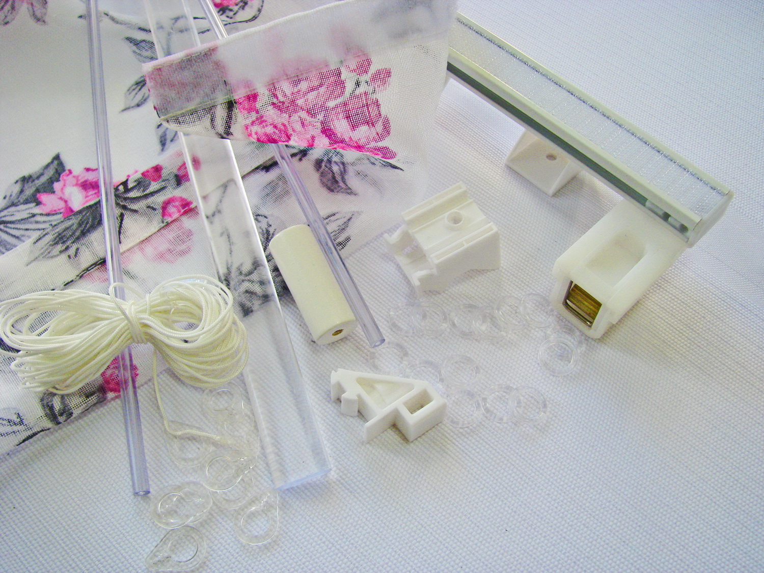 UCHWYT WIESZAK ROLETY RZYMSKIEJ ZACZEP SZYNY CLASSIC -10szt Długość 0 cm