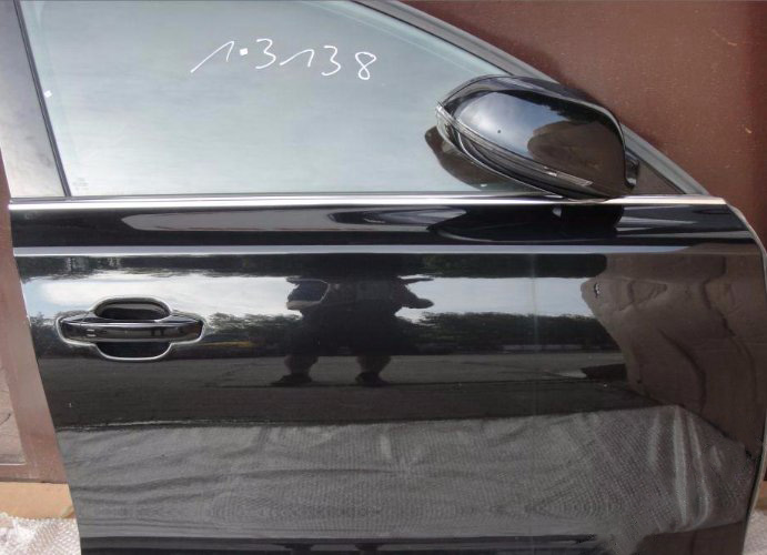 Audi A8 D4 дверь передняя правая LY9T LY8X в Цвет