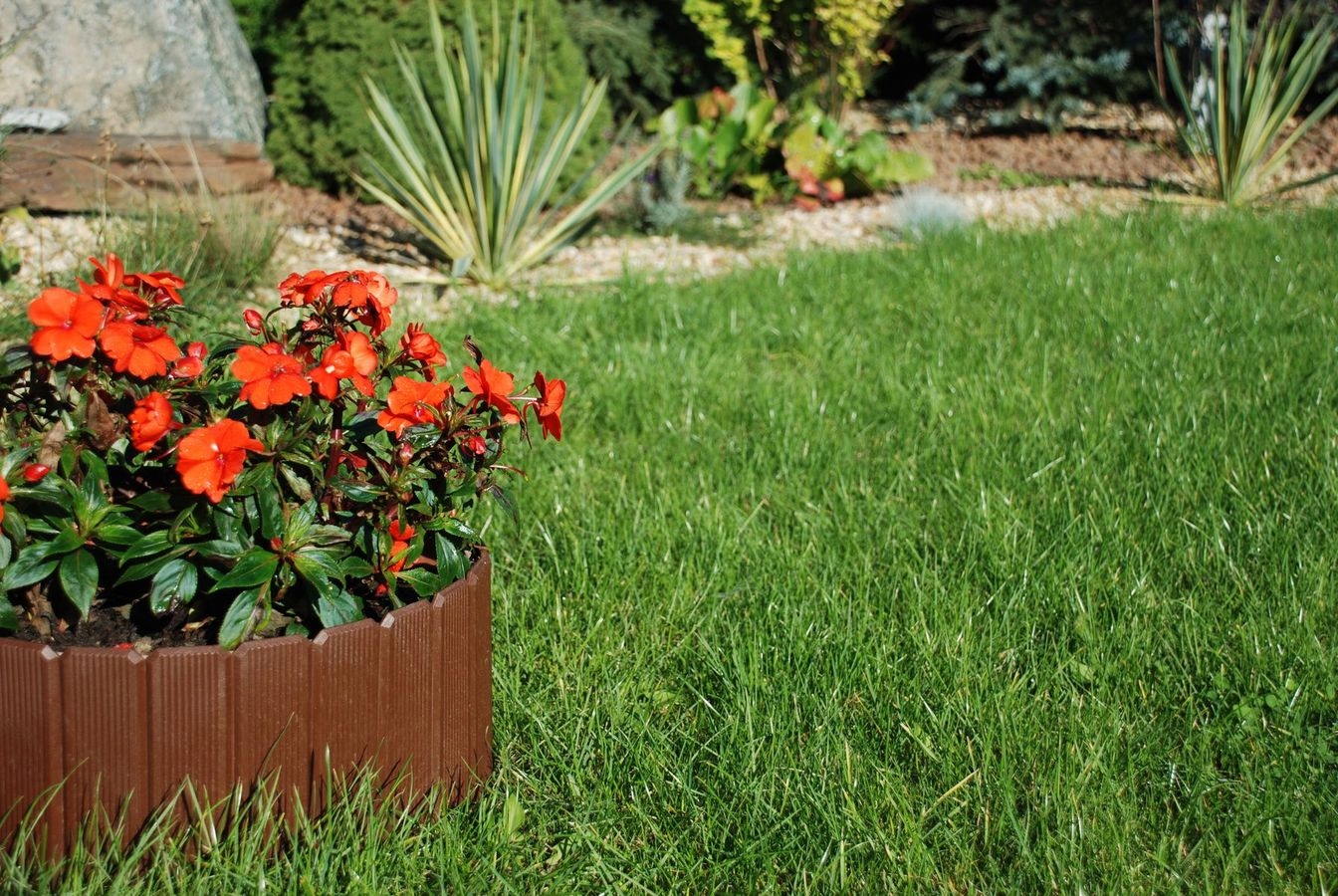 EKO-PALISADA OGRODOWA OBRZEŻE PŁOTEK EKO-BORD oryg Materiał tworzywo sztuczne