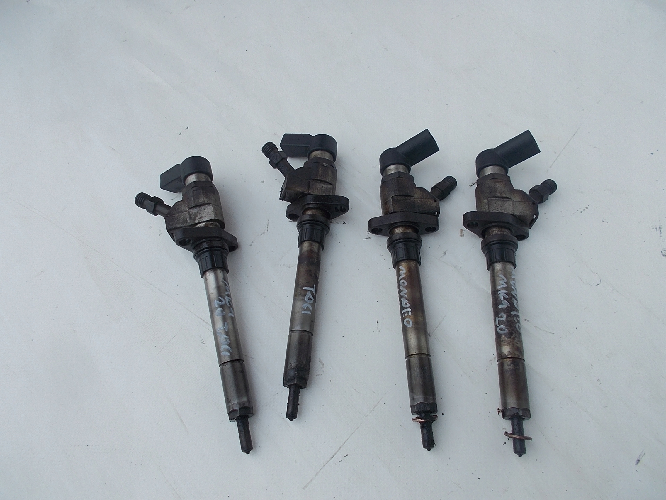 1234567 - ИНЖЕКТОР ТОПЛИВА 2.0 TDCI MONDEO MK4