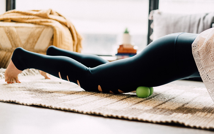 PODWÓJNA PIŁKA DO MASAŻU ROLOWANIA DUOBALL PIŁKA ROLLER CROSSFIT TWARDA 6,5 Kod producenta FIT-00216 FIT-00217