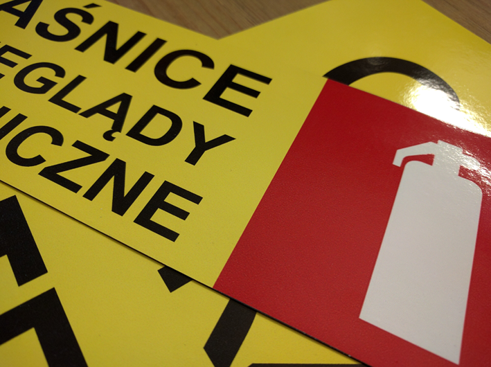 Reklama magnetyczna na samochód MAGNES 60x30 0,8mm EAN (GTIN) 5477856750017