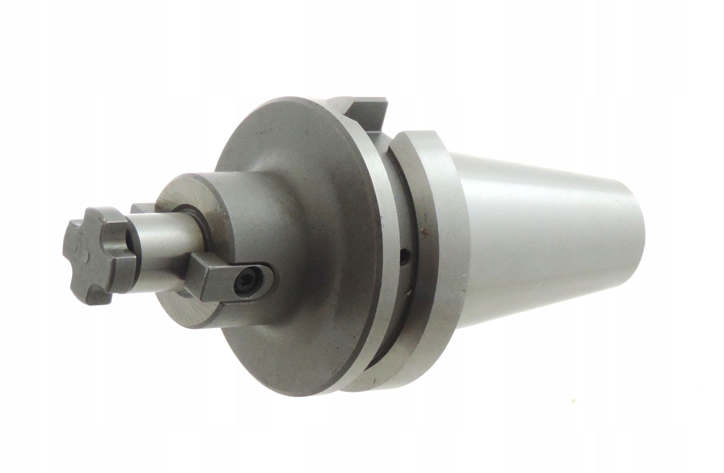 TRZPIEŃ DO GŁOWIC FREZERSKICH BT40 d16 UCHWYT