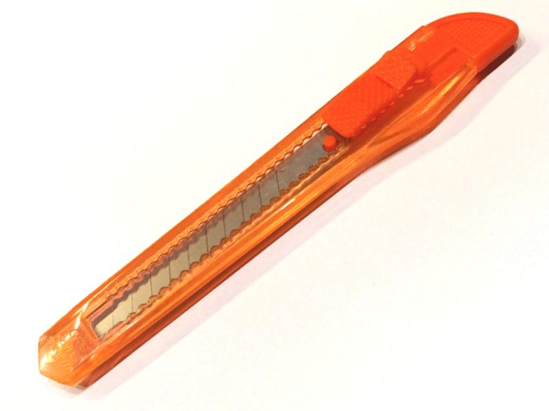 

Nożyk nóż do cięcia folii carbon papieru 9mm noże