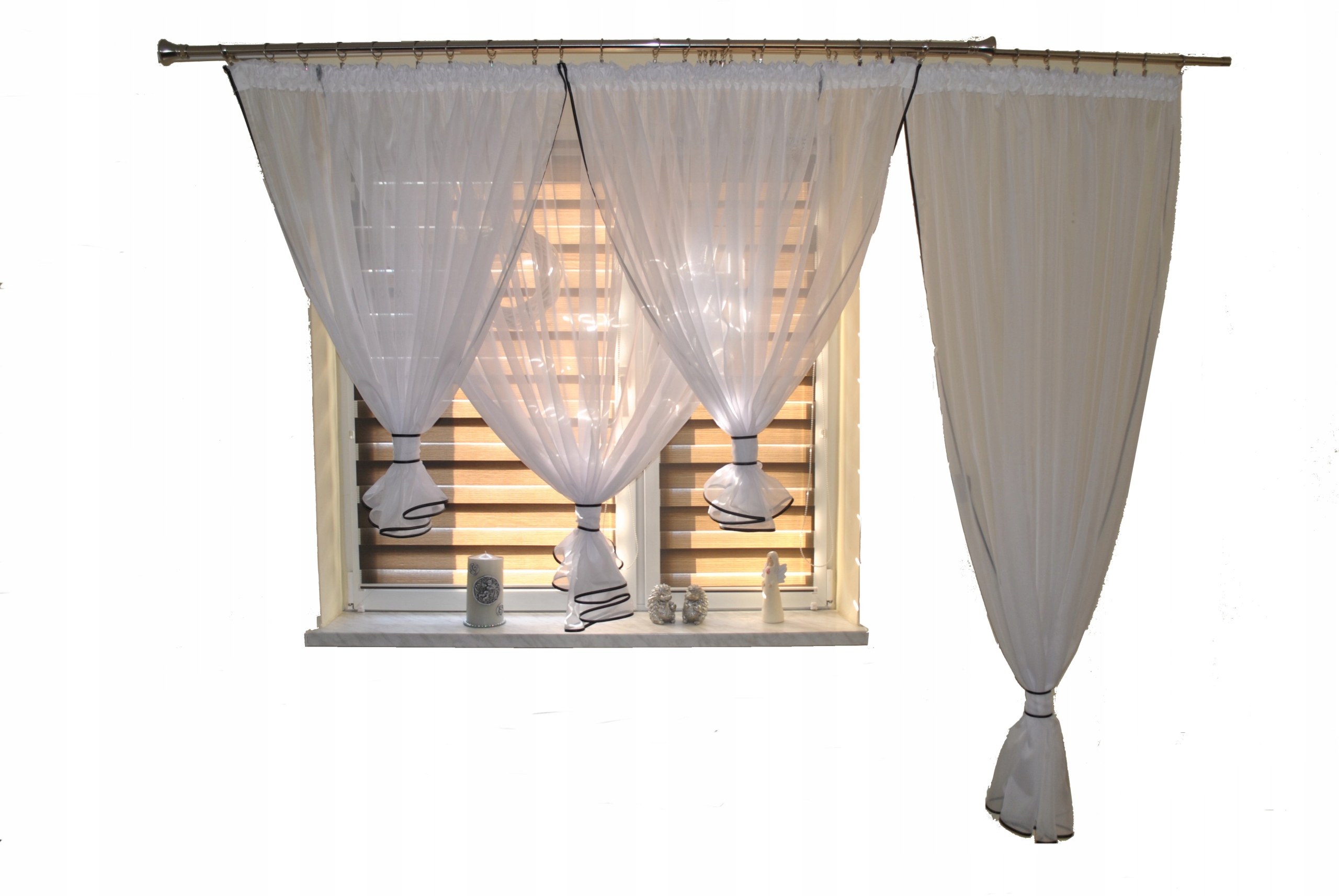 

Komplet Balkonowy gotowa firanka 600/230 N3 16 Kol
