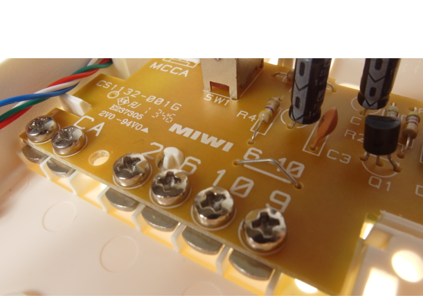 DOMOFON UNIFON SŁUCHAWKA URMET SCAITEL 1132 4+N Kod producenta 1132SCAITEL