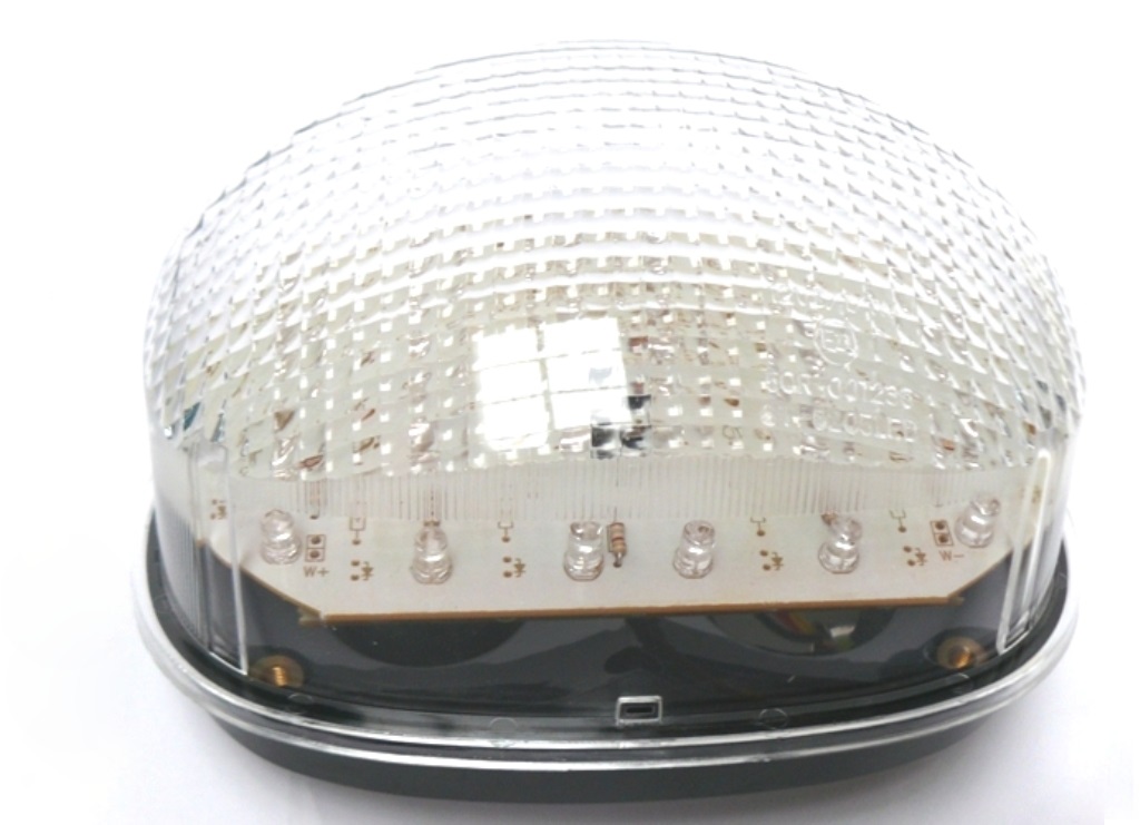 IR LAMPA TYLNA LED TRIUMPH Speed Four 600 02 05 Producent czesci Inny