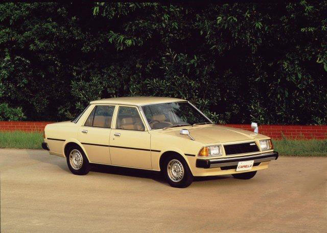 Mazda 626 Sedan GA 1978-1982 maska pokrywa silnika