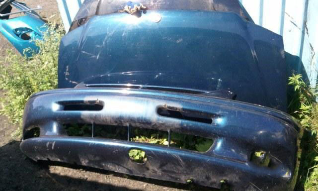 Chrysler Voyager Dodge Grand Caravan 95-00 капот