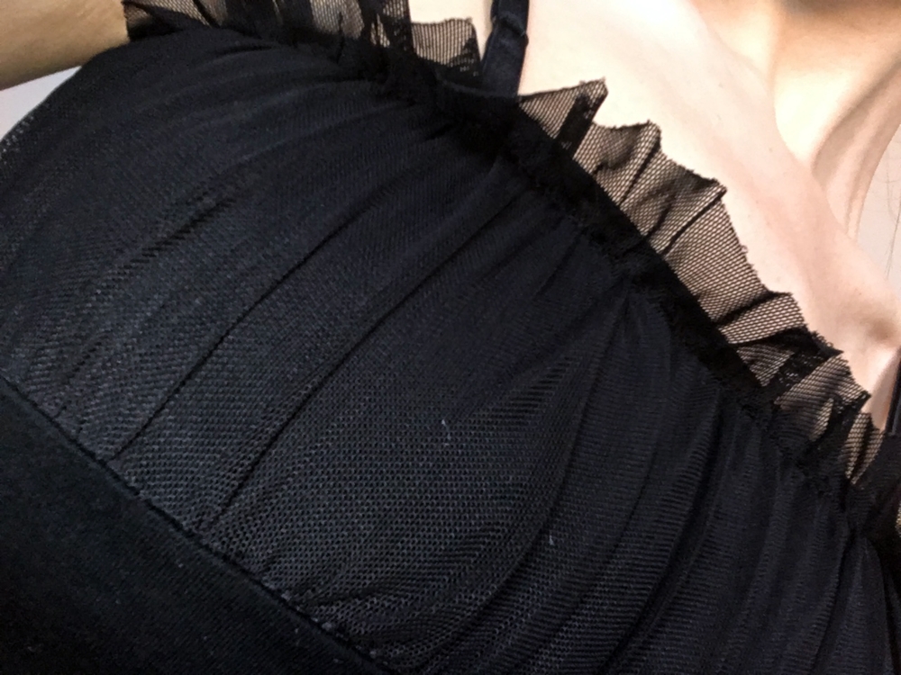 KIKIRIKI crop TOP NA RAMIĄCZKACH 36 S 34 XS CZARNY Wzór dominujący bez wzoru