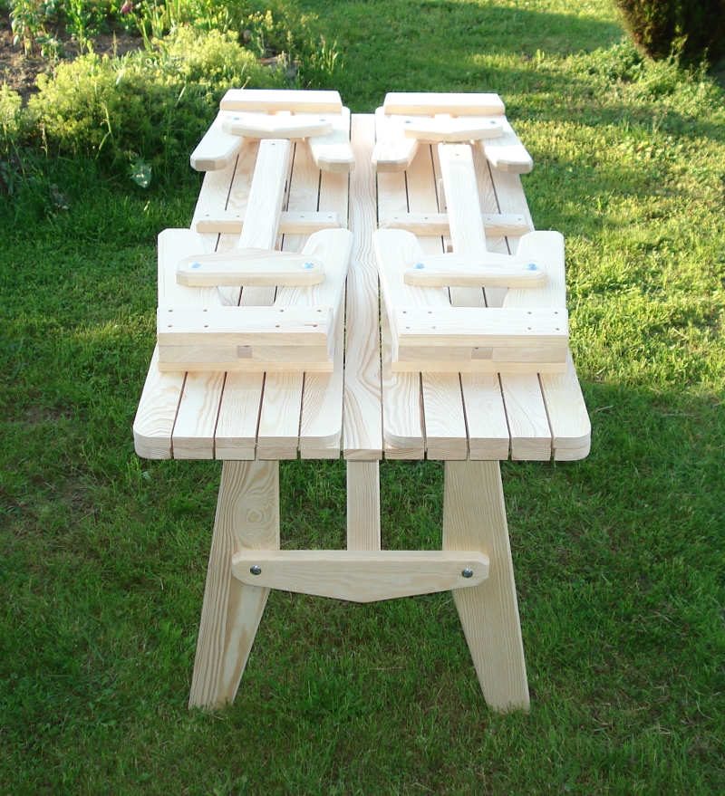 ZESTAW KOMPLET OGRODOWY DLA DZIECI STOLIK I ŁAWKI Producent Maxstol