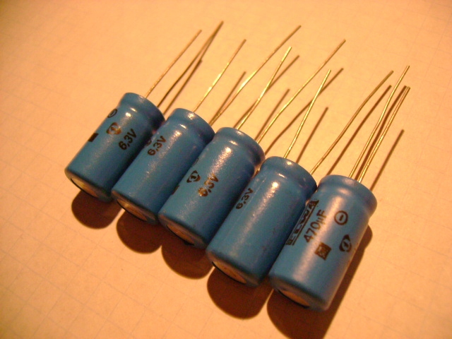 

Kondensator Elektr. 470uF/6,3V Elwa Stojący 30 Szt